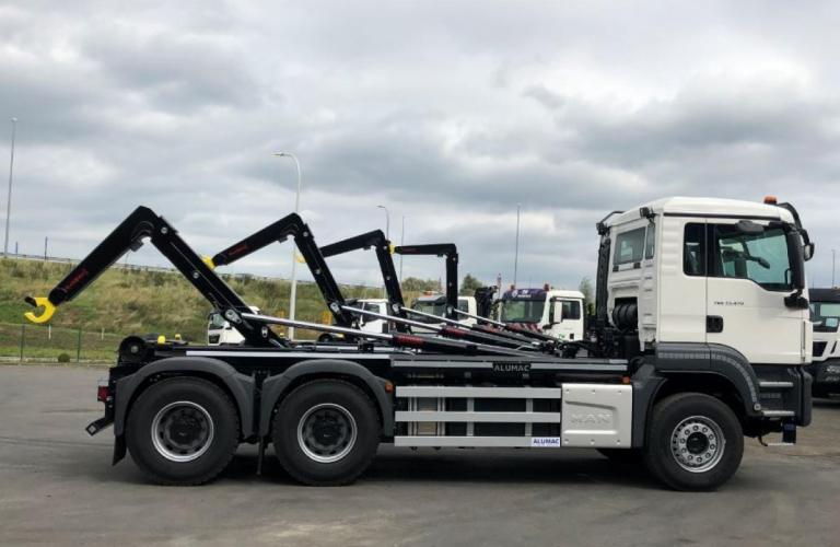 HIAB MULTILIFT containersystemen in serie opgeleverd